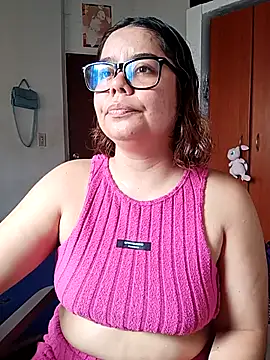 Snapshot of saenz_eymi chatting on 12, 4, 2026 saenz eymi online show from 12, 4, 2026