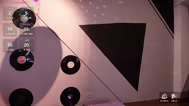 Snapshot of Lilith_and_Khloe chatting on 13, 2, 2026 Lilith and Khloe online show from 13, 2, 2026