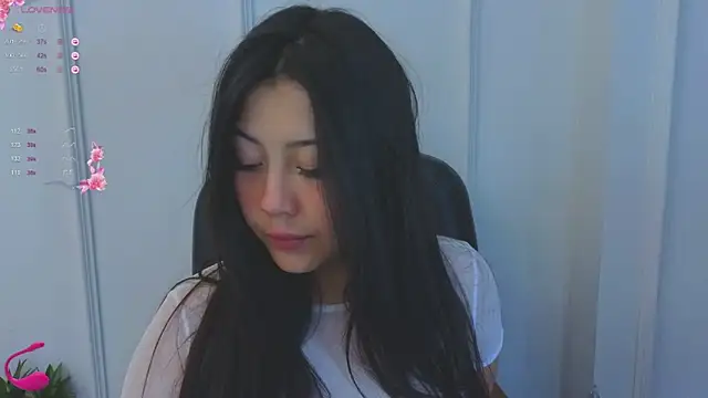 Kuro Ren online show from 10, 11, 2025