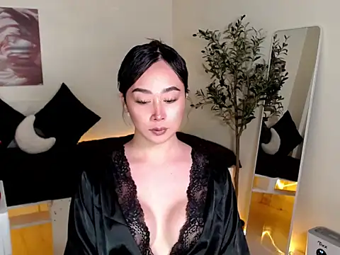 Snapshot of Ms_yhanna chatting on 5, 5, 2026 Ms yhanna online show from 5, 5, 2026