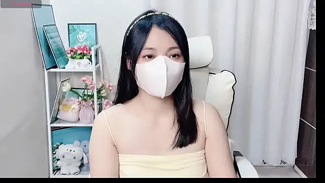 Snapshot of phuongnhi_ chatting on 17, 5, 2026 phuongnhi online show from 17, 5, 2026
