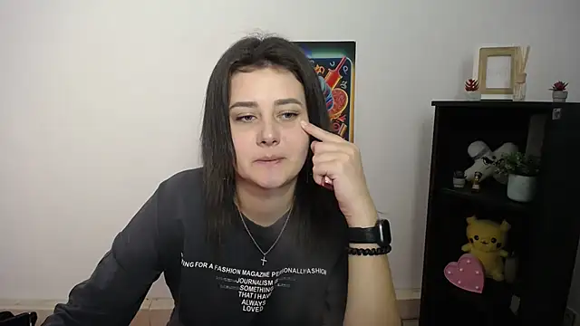 Katrin kiss  online show from 12, 9, 2025