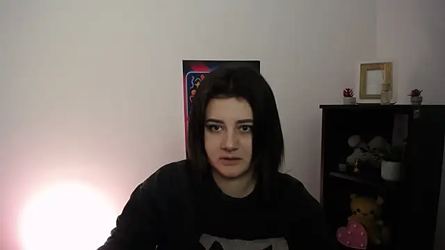 Katrin kiss  online show from 8, 10, 2025