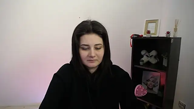 Katrin kiss  online show from 6, 1, 2026