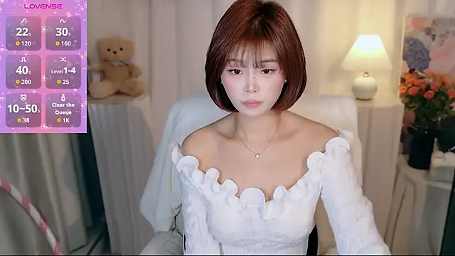 Snapshot of Seven-76 chatting on 15, 11, 2025 Seven-76 online show from 15, 11, 2025