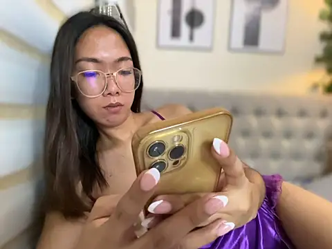 Sluttgwen69 online show from 12, 5, 2026