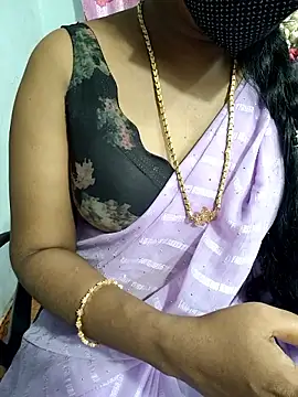 Snapshot of lolida69thamil chatting on 9, 5, 2026 lolida69thamil online show from 9, 5, 2026