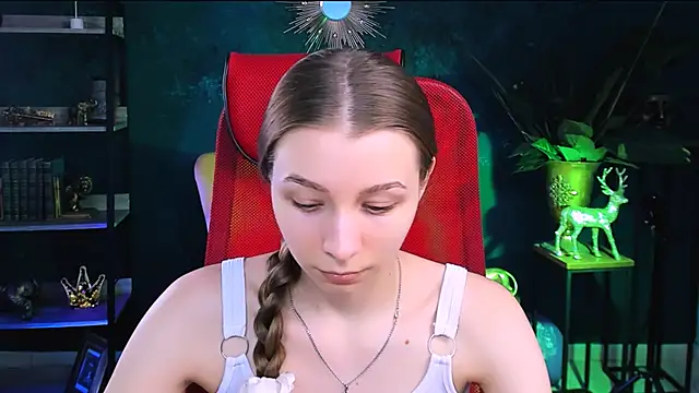 JulieDaniel online show from 12, 11, 2025