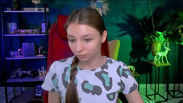 Snapshot of JulieDaniel chatting on 27, 5, 2026 JulieDaniel online show from 27, 5, 2026