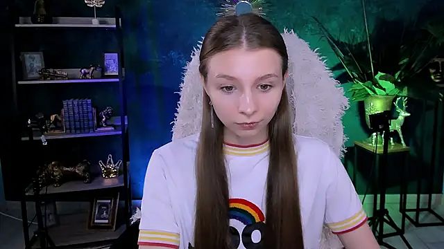 Snapshot of JulieDaniel chatting on 15, 6, 2026 JulieDaniel online show from 15, 6, 2026
