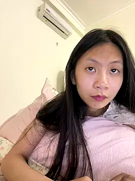 Lil-Gi online show from 11, 11, 2025