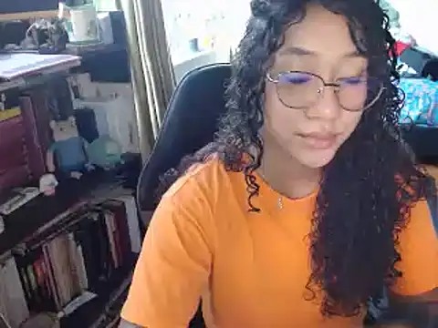 Snapshot of clitia_xx chatting on 31, 3, 2026 clitia xx online show from 31, 3, 2026
