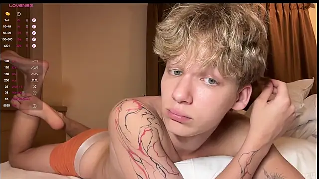 walter cute online show from 4, 4, 2026