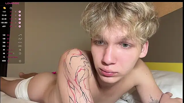 walter cute online show from 12, 4, 2026