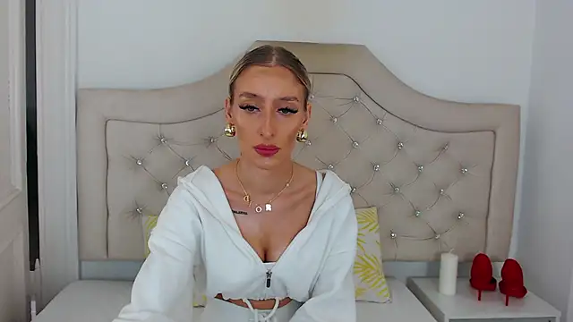 NatalieSensual online show from 8, 10, 2025