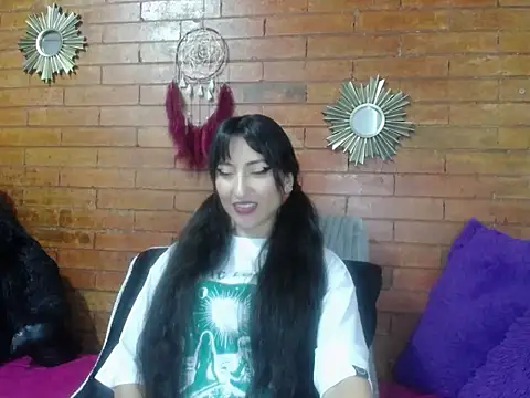 a miss online show from 21, 10, 2025