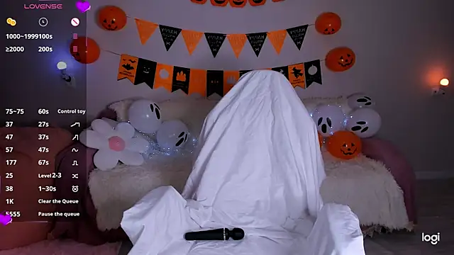 Snapshot of Momo_Ayase_ chatting on 30, 10, 2025 Momo Ayase online show from 30, 10, 2025