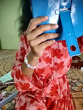 Snapshot of Snaya-baby chatting on 12, 10, 2025 Snaya-baby online show from 12, 10, 2025