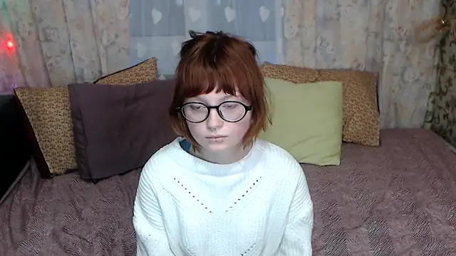 Snapshot of sweet_mika18 chatting on 25, 2, 2026 sweet mika18 online show from 25, 2, 2026