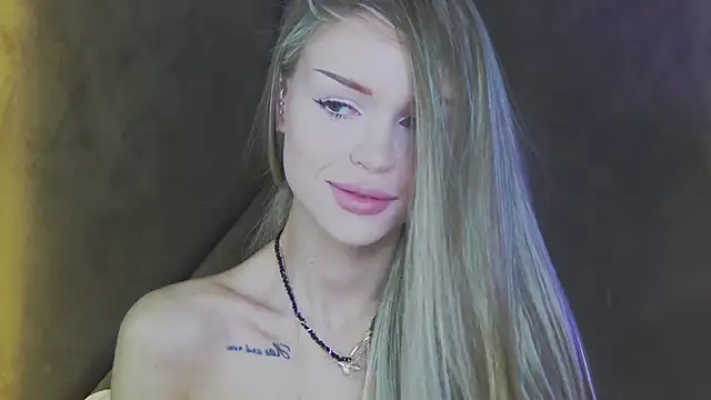 Snapshot of MarilynNova chatting on 10, 5, 2026 MarilynNova online show from 10, 5, 2026
