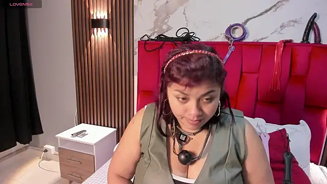 Snapshot of Danna-Sofia chatting on 9, 9, 2025 Danna-Sofia online show from 9, 9, 2025