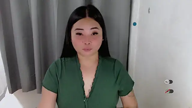 Snapshot of Yhana_Slut chatting on 14, 9, 2025 Yhana Slut online show from 14, 9, 2025