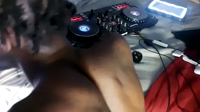 Triggerhappycj100 online show from 8, 2, 2026