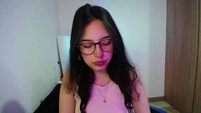 Snapshot of immisssilver chatting on 19, 9, 2025 immisssilver online show from 19, 9, 2025