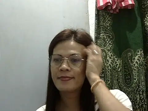 juicycum069 online show from 22, 10, 2025