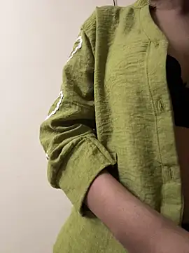 Snapshot of modelnishu chatting on 7, 5, 2026 modelnishu online show from 7, 5, 2026
