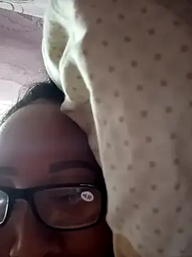 Snapshot of Mamapm20 chatting on 13, 9, 2025 Mamapm20 online show from 13, 9, 2025