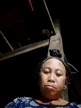 Snapshot of Mamapm20 chatting on 4, 10, 2025 Mamapm20 online show from 4, 10, 2025