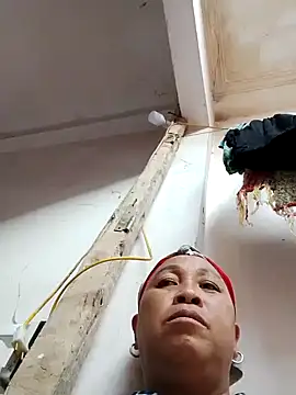 Snapshot of Mamapm20 chatting on 11, 10, 2025 Mamapm20 online show from 11, 10, 2025