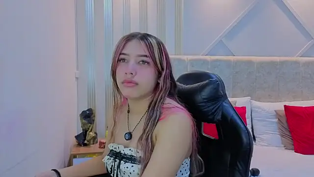 nami sweet  online show from 11, 11, 2025