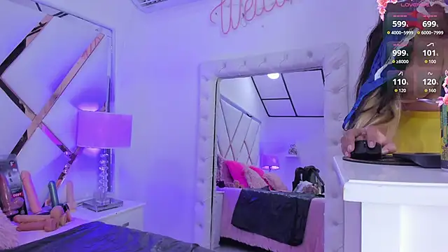 Snapshot of megann__up chatting on 10, 10, 2025 megann  up online show from 10, 10, 2025