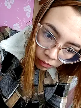 AlissonPeach01 online show from 5, 11, 2025