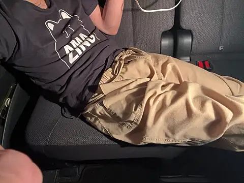 Snapshot of CAMEL1913 chatting on 19, 9, 2025 CAMEL1913 online show from 19, 9, 2025