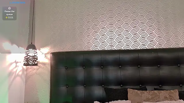 Sharonevanss  online show from 13, 4, 2026