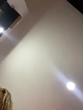 Snapshot of karla-thomsom10 chatting on 6, 2, 2026 karla-thomsom10 online show from 6, 2, 2026