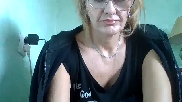 TianaQLove online show from 19, 10, 2025