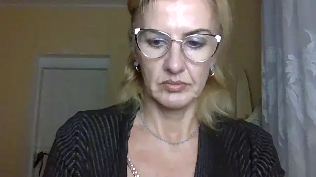 TianaQLove online show from 20, 10, 2025