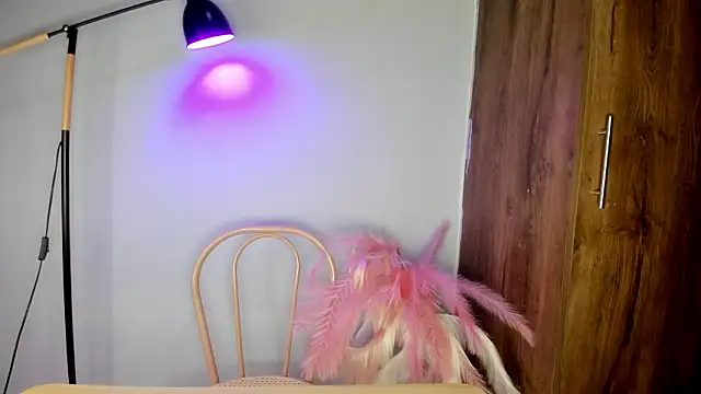 Snapshot of khate_smith chatting on 4, 3, 2026 khate smith online show from 4, 3, 2026