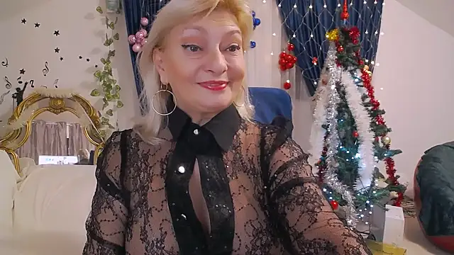 Snapshot of HypnotikCate chatting on 27, 12, 2024 HypnotikCate online show from 27, 12, 2024