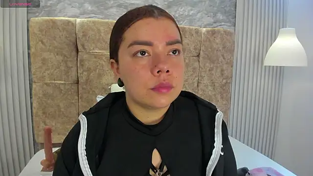 Snapshot of leilapons chatting on 18, 1, 2026 leilapons online show from 18, 1, 2026