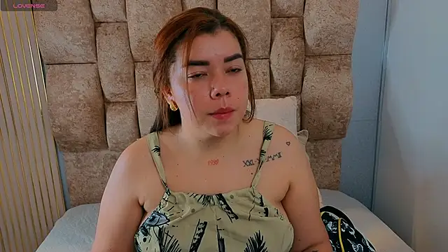 Snapshot of leilapons chatting on 19, 2, 2026 leilapons online show from 19, 2, 2026