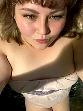 BeckiXrose online show from 9, 9, 2025