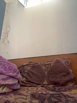 Snapshot of milf_banger121 chatting on 22, 11, 2025 milf banger121 online show from 22, 11, 2025