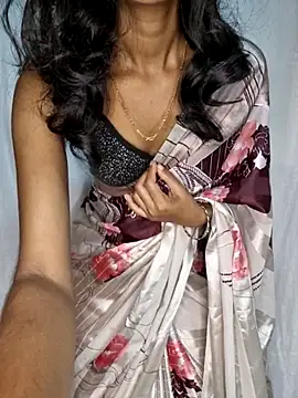 Snapshot of Diyab chatting on 8, 10, 2025 Diyab online show from 8, 10, 2025