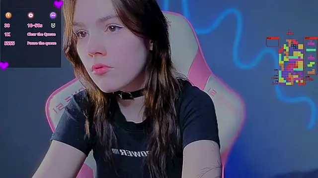 Snapshot of Sophie_SkyAngel chatting on 25, 7, 2026 Sophie SkyAngel online show from 25, 7, 2026