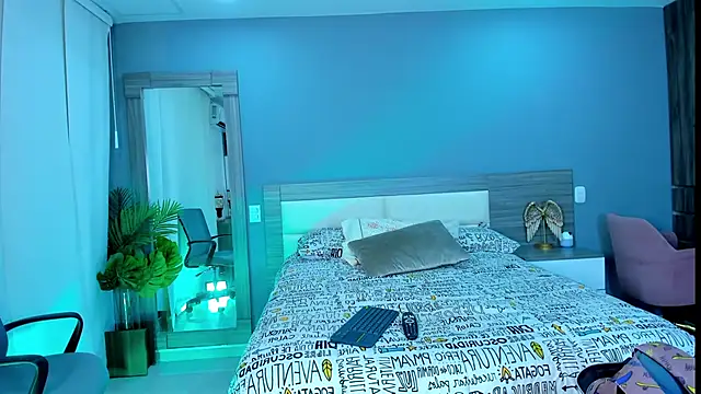 Alaiaguerra online show from 9, 10, 2025